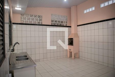 Casa para alugar com 120m², 2 quartos e 2 vagasCozinha - Armários