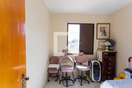 Apartamento à venda com 99m², 4 quartos e 2 vagasQuarto 2