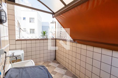 Apartamento à venda com 99m², 4 quartos e 2 vagasÁrea Privativa