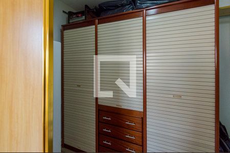 Apartamento à venda com 80m², 2 quartos e 2 vagasCloset do quarto 2
