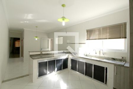 Casa para alugar com 350m², 4 quartos e 2 vagasCozinha