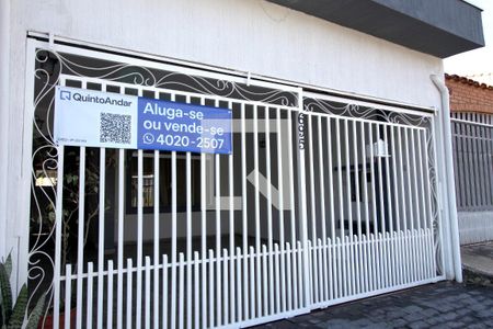 Casa para alugar com 350m², 4 quartos e 2 vagasFachada