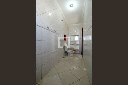 Casa para alugar com 350m², 4 quartos e 2 vagasBanheiro da Suíte