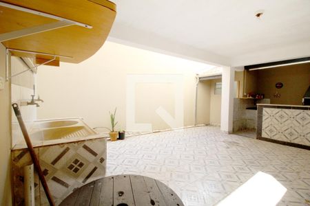 Casa para alugar com 350m², 4 quartos e 2 vagasÁrea de Serviço