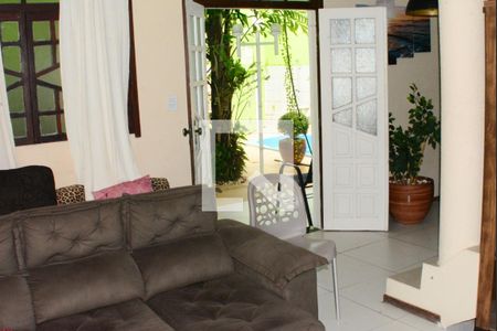 Sala de casa para alugar com 3 quartos, 260m² em Stella Maris, Salvador