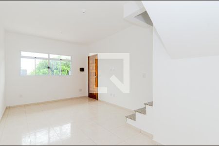 Sala de casa à venda com 2 quartos, 105m² em Vila Maricy, Guarulhos