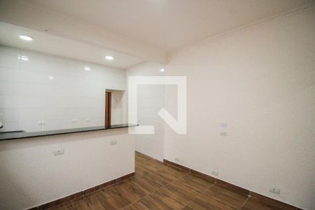 Sala de casa para alugar com 2 quartos, 50m² em Jardim Robru, São Paulo