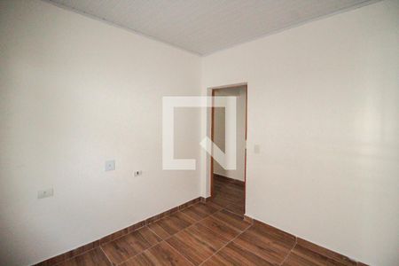 Quarto 1 de casa para alugar com 2 quartos, 50m² em Jardim Robru, São Paulo
