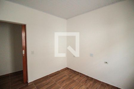 Quarto 1 de casa para alugar com 2 quartos, 50m² em Jardim Robru, São Paulo
