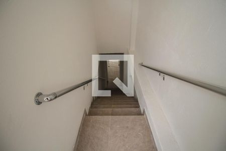 Casa para alugar com 50m², 2 quartos e sem vagaEscada