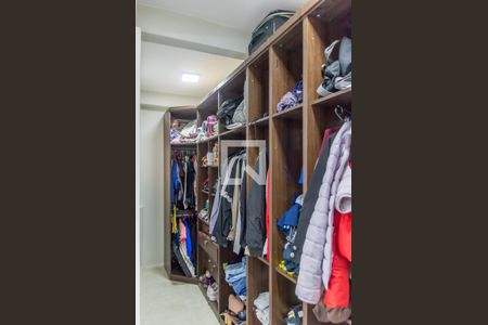 Casa à venda com 180m², 3 quartos e 2 vagas Casa à venda com 180m², 3 quartos e 2 vagasQuarto 3