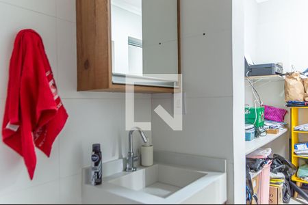 Casa à venda com 180m², 3 quartos e 2 vagas Casa à venda com 180m², 3 quartos e 2 vagasBanheiro de Serviço