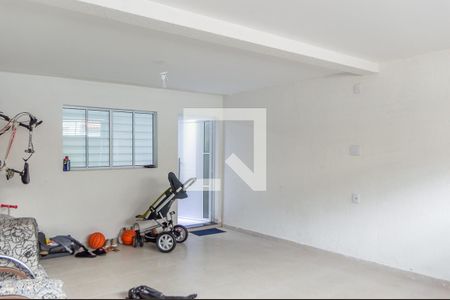 Casa à venda com 180m², 3 quartos e 2 vagas Casa à venda com 180m², 3 quartos e 2 vagasGaragem