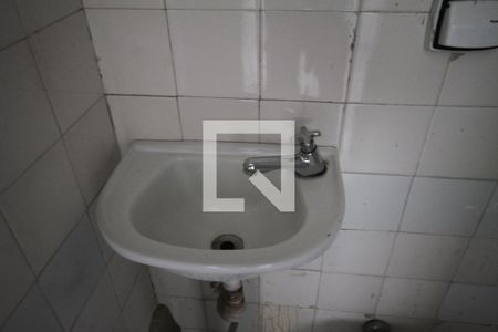 Apartamento para alugar com 70m², 2 quartos e sem vagaBanheiro de Serviço