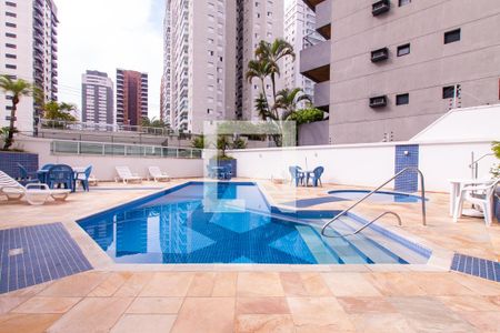 Apartamento para alugar com 163m², 3 quartos e 1 vagaÁrea comum - Piscina