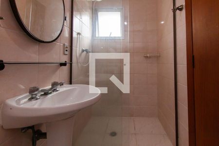 Suíte 1 - Banheiro de apartamento para alugar com 3 quartos, 163m² em Jardim Las Palmas, Guarujá