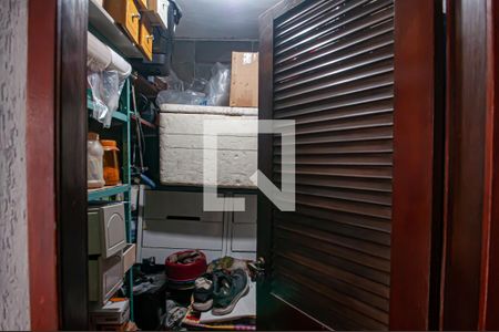 Casa à venda com 270m², 4 quartos e 1 vagadeposito