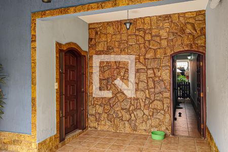 Casa à venda com 270m², 4 quartos e 1 vagavaranda / garagem