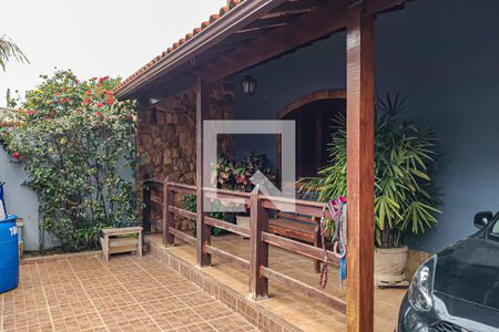 Casa à venda com 270m², 4 quartos e 1 vagavaranda / garagem