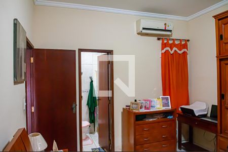 Casa à venda com 270m², 4 quartos e 1 vagaquarto 2 suite