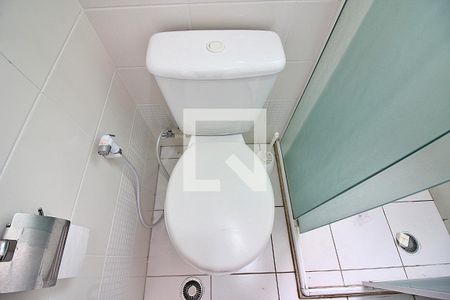 Apartamento à venda com 72m², 2 quartos e 2 vagasBanheiro do Quarto 1 - Suíte