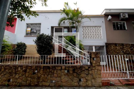 Casa para alugar com 170m², 3 quartos e 1 vagaFachada
