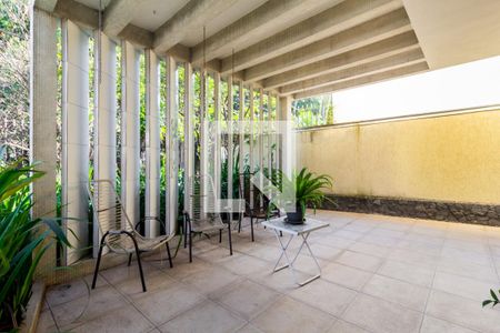 Quintal de casa para alugar com 4 quartos, 427m² em Vila Uberabinha, São Paulo