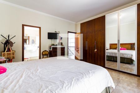 Casa para alugar com 427m², 4 quartos e 9 vagas Casa para alugar com 427m², 4 quartos e 9 vagasSuíte