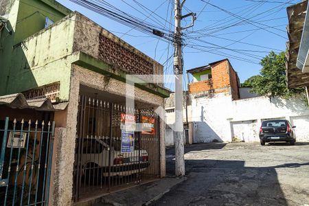 Casa à venda com 78m², 2 quartos e 1 vaga Casa à venda com 78m², 2 quartos e 1 vagaFachada