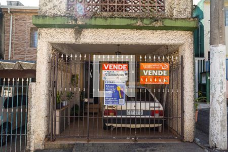 Casa à venda com 78m², 2 quartos e 1 vaga Casa à venda com 78m², 2 quartos e 1 vagaFachada