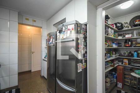 Apartamento à venda com 230m², 4 quartos e 4 vagas Apartamento à venda com 230m², 4 quartos e 4 vagasCozinha