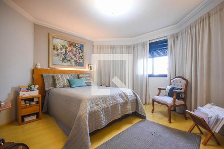 Apartamento à venda com 230m², 4 quartos e 4 vagas Apartamento à venda com 230m², 4 quartos e 4 vagasSuíte 3