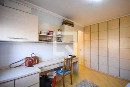 Apartamento à venda com 230m², 4 quartos e 4 vagas Apartamento à venda com 230m², 4 quartos e 4 vagasSuíte 2