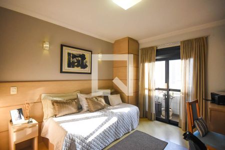 Apartamento à venda com 230m², 4 quartos e 4 vagas Apartamento à venda com 230m², 4 quartos e 4 vagasSuíte 1