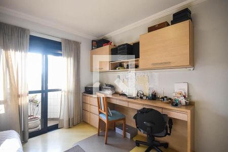 Apartamento à venda com 230m², 4 quartos e 4 vagas Apartamento à venda com 230m², 4 quartos e 4 vagasSuíte 1