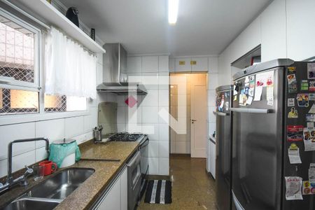 Apartamento à venda com 230m², 4 quartos e 4 vagas Apartamento à venda com 230m², 4 quartos e 4 vagasCozinha