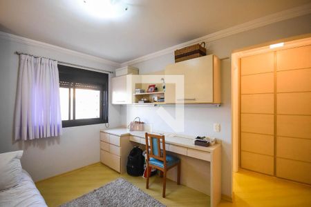 Apartamento à venda com 230m², 4 quartos e 4 vagas Apartamento à venda com 230m², 4 quartos e 4 vagasSuíte 2