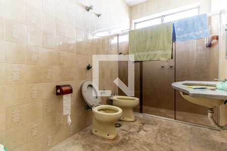 Apartamento à venda com 470m², 3 quartos e 2 vagas Apartamento à venda com 470m², 3 quartos e 2 vagasBanheiro da Suíte 1