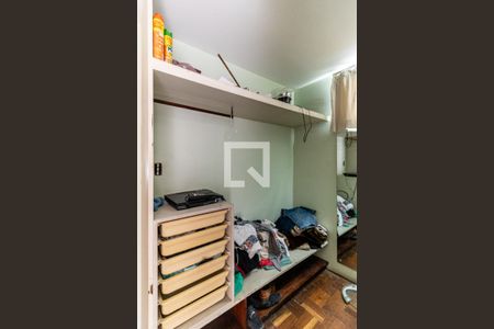 Apartamento à venda com 470m², 3 quartos e 2 vagas Apartamento à venda com 470m², 3 quartos e 2 vagasSuíte 2 - Closet