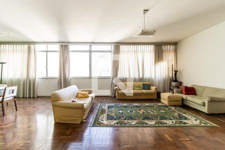 Apartamento à venda com 470m², 3 quartos e 2 vagas Apartamento à venda com 470m², 3 quartos e 2 vagasSala de Estar