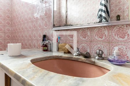 Apartamento à venda com 470m², 3 quartos e 2 vagas Apartamento à venda com 470m², 3 quartos e 2 vagasBanheiro da Suíte 2