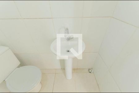 Casa de condomínio à venda com 112m², 3 quartos e 2 vagas Casa de condomínio à venda com 112m², 3 quartos e 2 vagasBanheiro