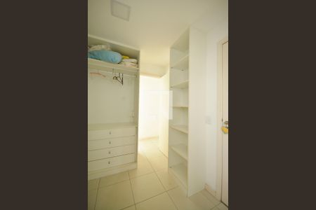 Apartamento para alugar com 90m², 2 quartos e 1 vagaCloset