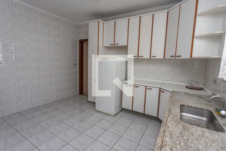 Casa para alugar com 120m², 2 quartos e 2 vagas Casa para alugar com 120m², 2 quartos e 2 vagasCozinha