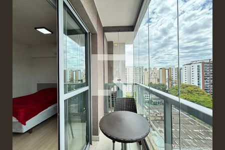 Varanda de kitnet/studio à venda com 1 quarto, 25m² em Indianópolis, São Paulo