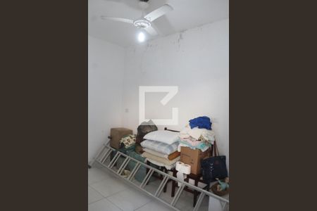 Quarto 2 de casa para alugar com 2 quartos, 60m² em Parque Bitaru, São Vicente