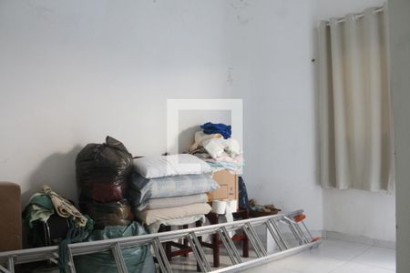 Quarto 2 de casa para alugar com 2 quartos, 60m² em Parque Bitaru, São Vicente