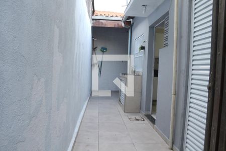 Casa para alugar com 60m², 2 quartos e sem vagaQuintal