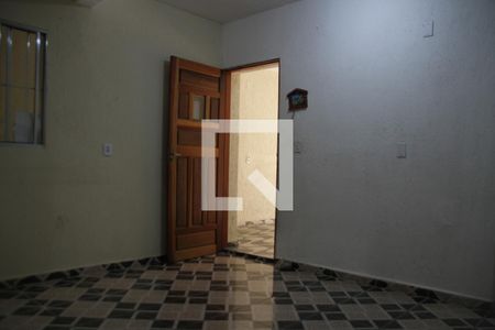 Sala de casa à venda com 3 quartos, 180m² em Conjunto Habitacional A E Carvalho, São Paulo