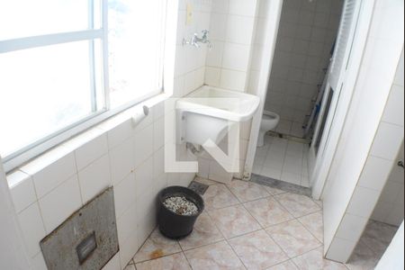 Apartamento para alugar com 81m², 3 quartos e 1 vagaÁrea de Serviço - banheiro e dependencia